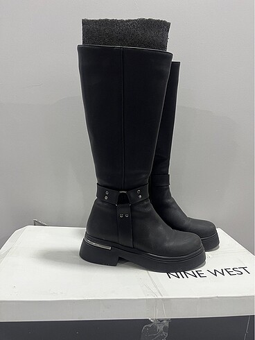 Nine West Toka detaylı deri çizme