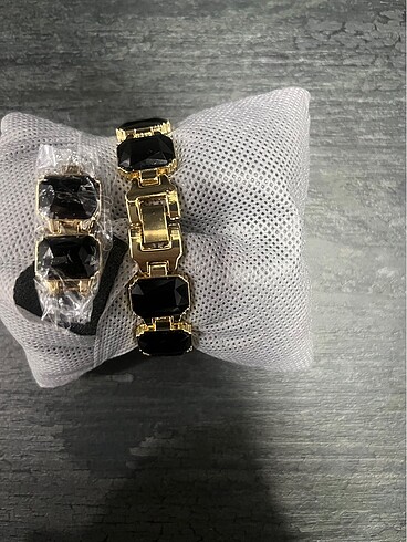 swarovski Swarovski model kol saati