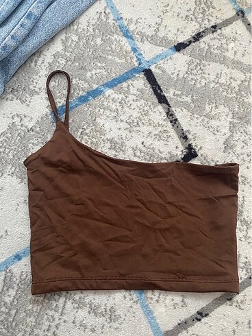 BERSHKA crop