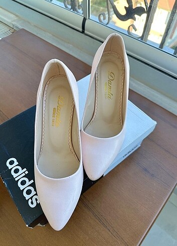 Diğer Stiletto ayakkabı