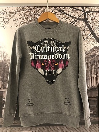 GRİ SWEATSHIRT