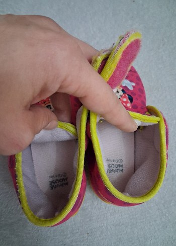 Kız Çocuk Minnie Mouse Sıcak Ev Terliği - Görsel 3