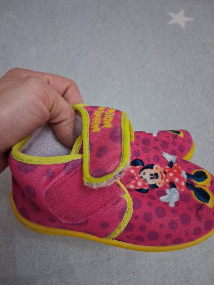 Kız Çocuk Minnie Mouse Sıcak Ev Terliği - Görsel 5