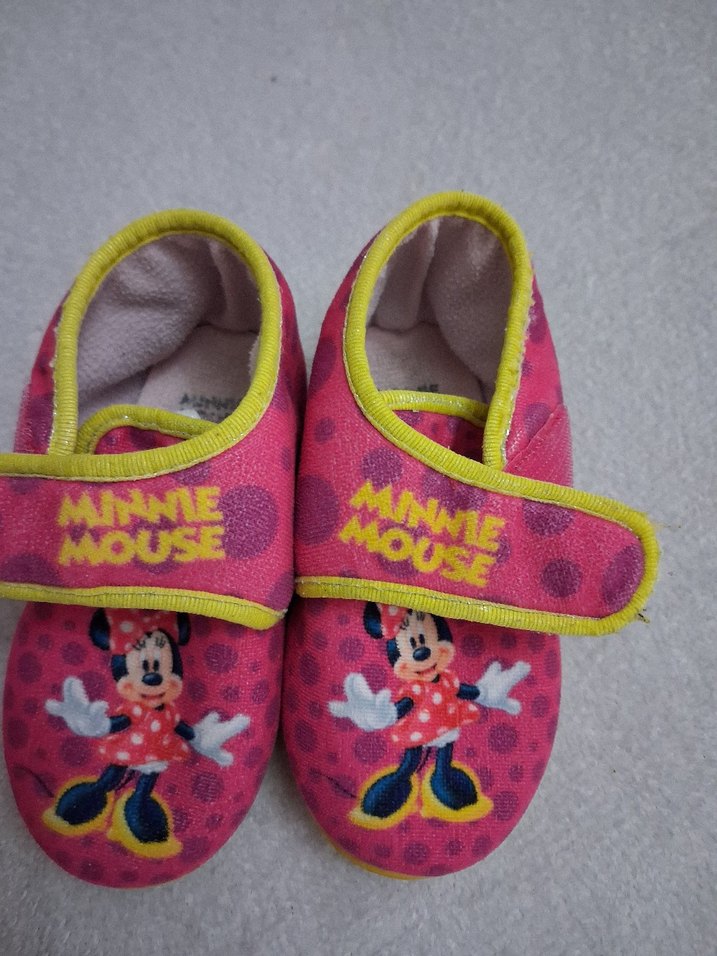 Kız Çocuk Minnie Mouse Sıcak Ev Terliği - Görsel 4