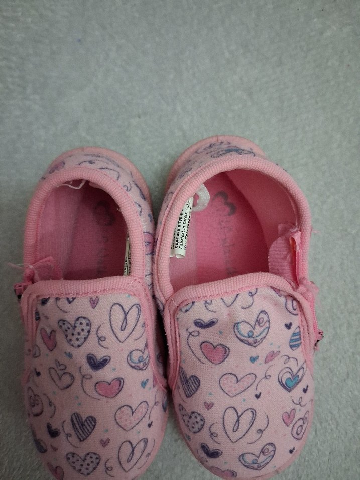 Kız Çocuk Pembe Kalp Desenli Sıcak Terlik - Görsel 2