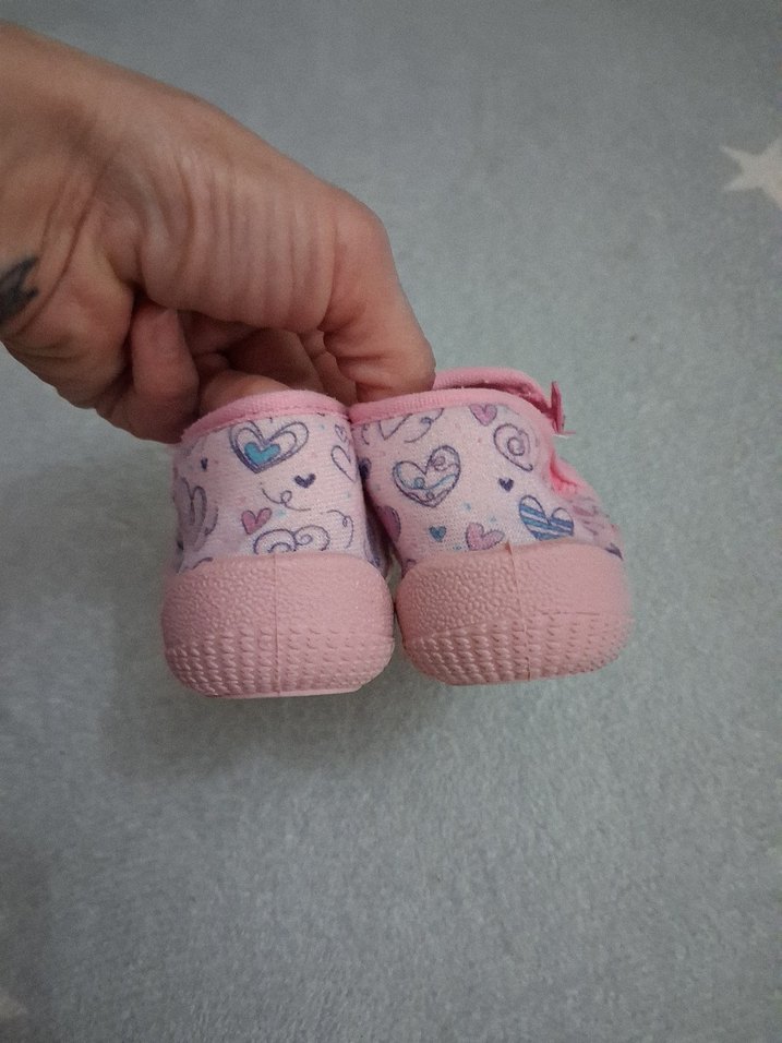 Kız Çocuk Pembe Kalp Desenli Sıcak Terlik - Görsel 4