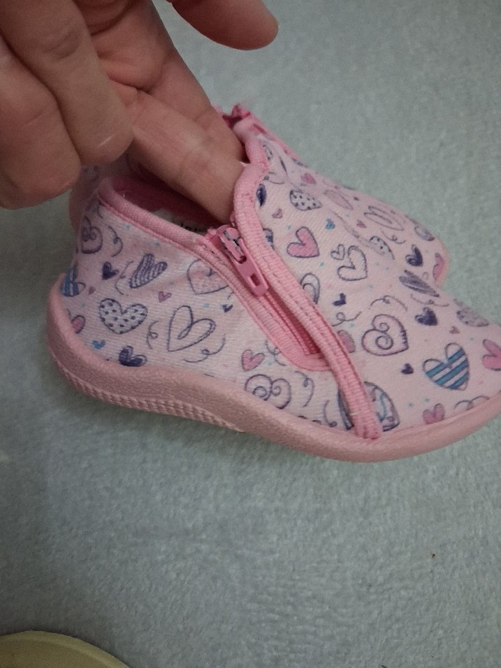 Kız Çocuk Pembe Kalp Desenli Sıcak Terlik - Görsel 5