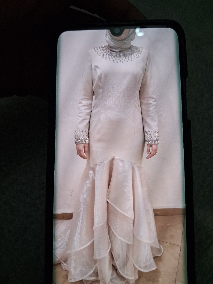 kuyruklu taş detaylı balık model tesettür abiye - Görsel 5