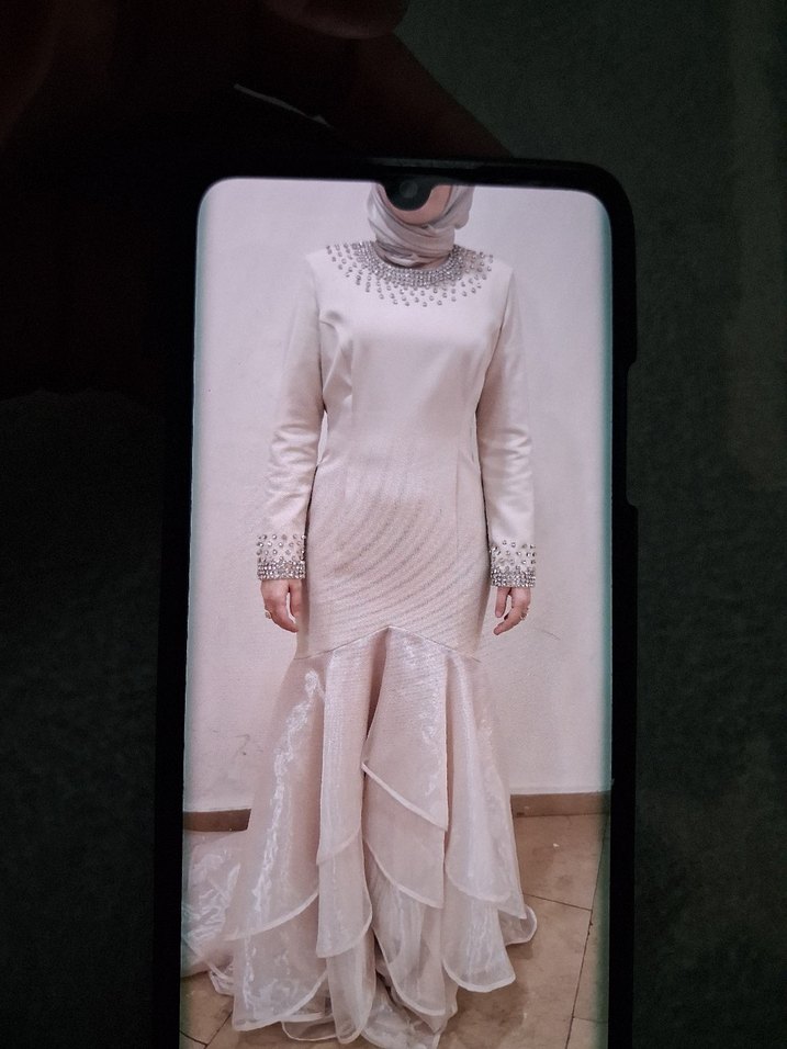 kuyruklu taş detaylı balık model tesettür abiye - Görsel 4