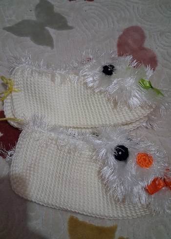 Renkli Nakışlı Beyaz Örgü Kız Patik - Görsel 2