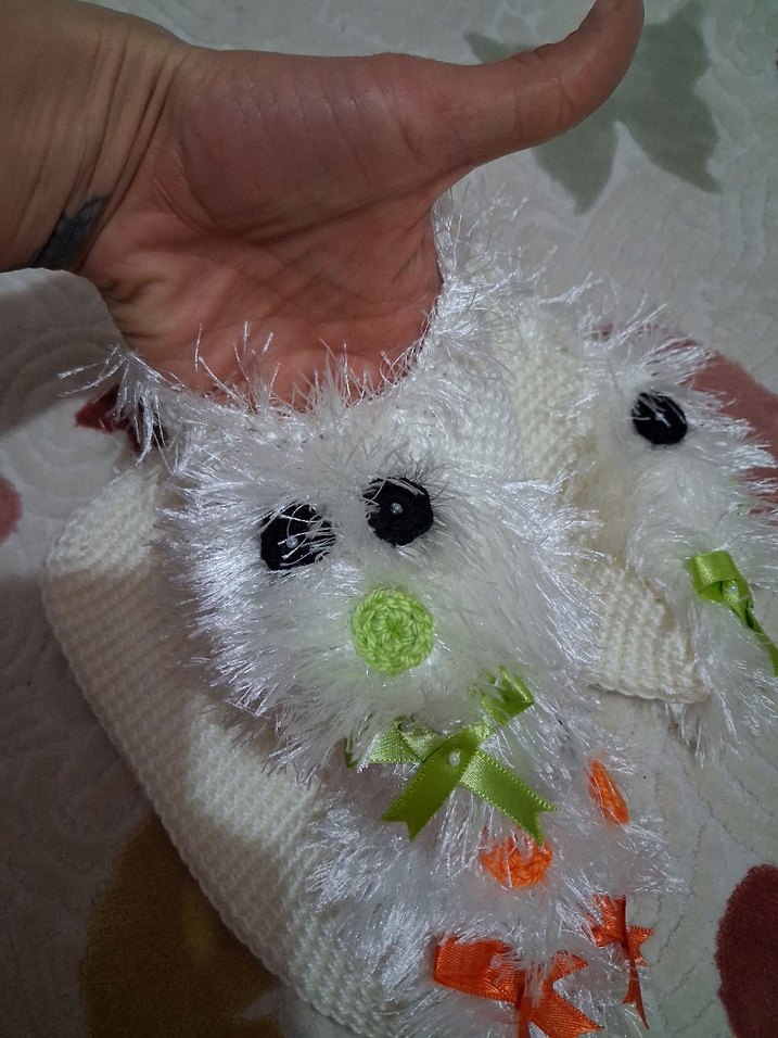 Renkli Nakışlı Beyaz Örgü Kız Patik - Görsel 3