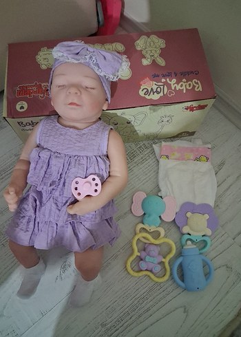 Mor gerçekçi Bebek Oyuncağı ve Aksesuarları - Görsel 3