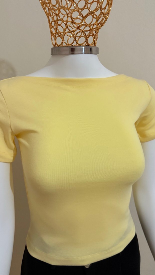 Sarı Mini Kadın Tişört, Kayık Yaka, Kısa Kollu - Görsel 4