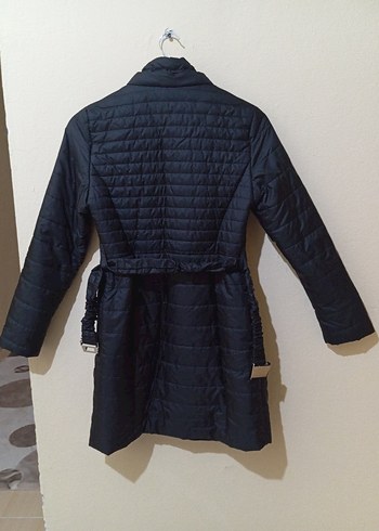 Kürk Detaylı Siyah Kadın Kışlık Mont - Görsel 4