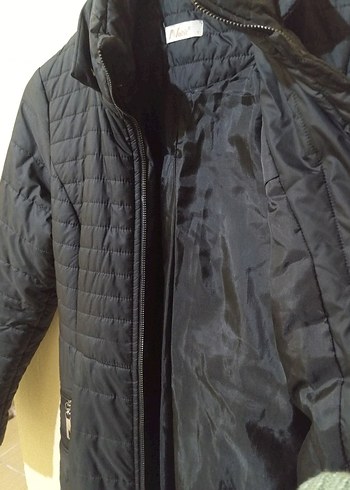 Kürk Detaylı Siyah Kadın Kışlık Mont - Görsel 6