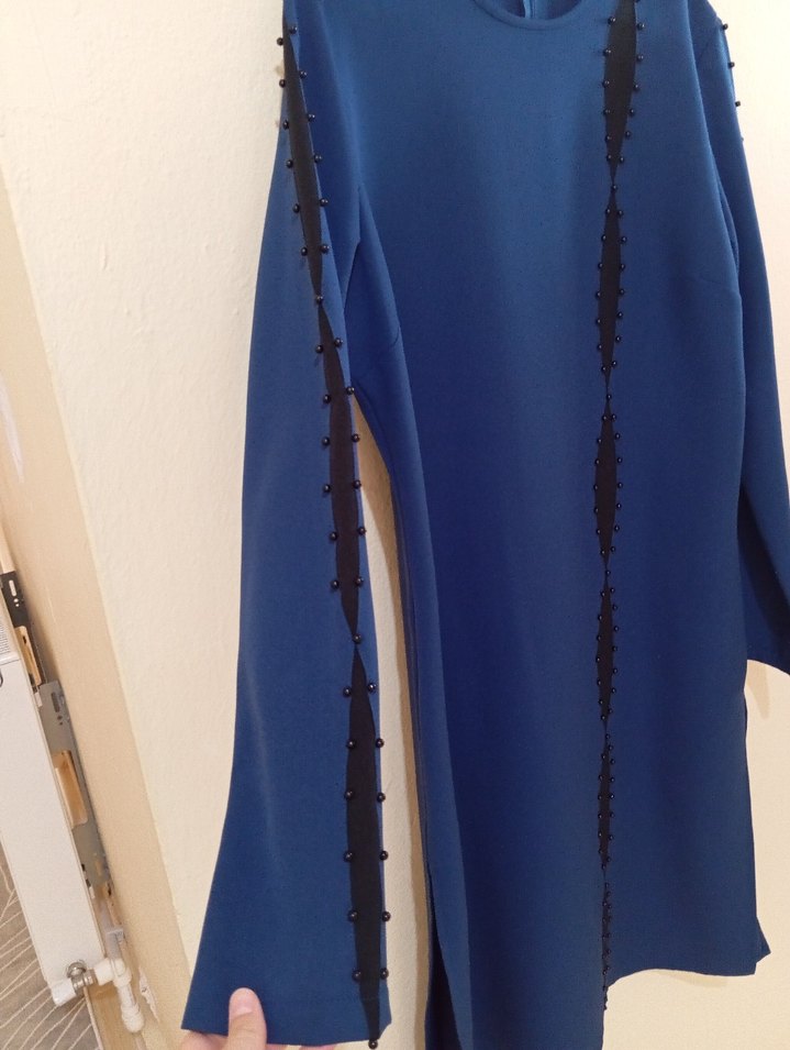 Mavi Uzun Kollu Nakışlı Tunik - Görsel 2