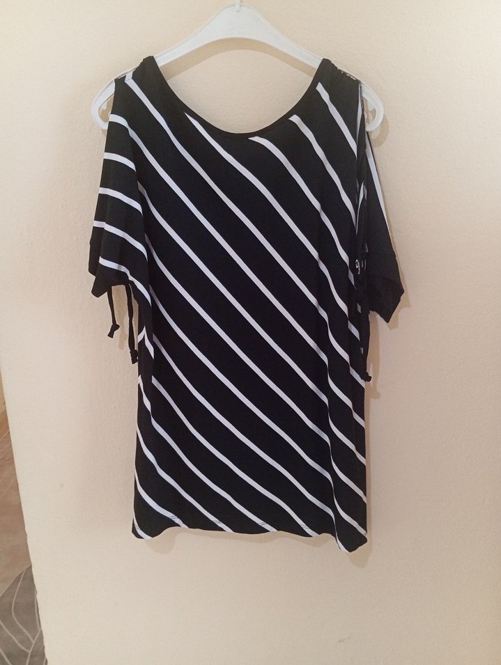 Çizgili Siyah Bluz - Görsel 4