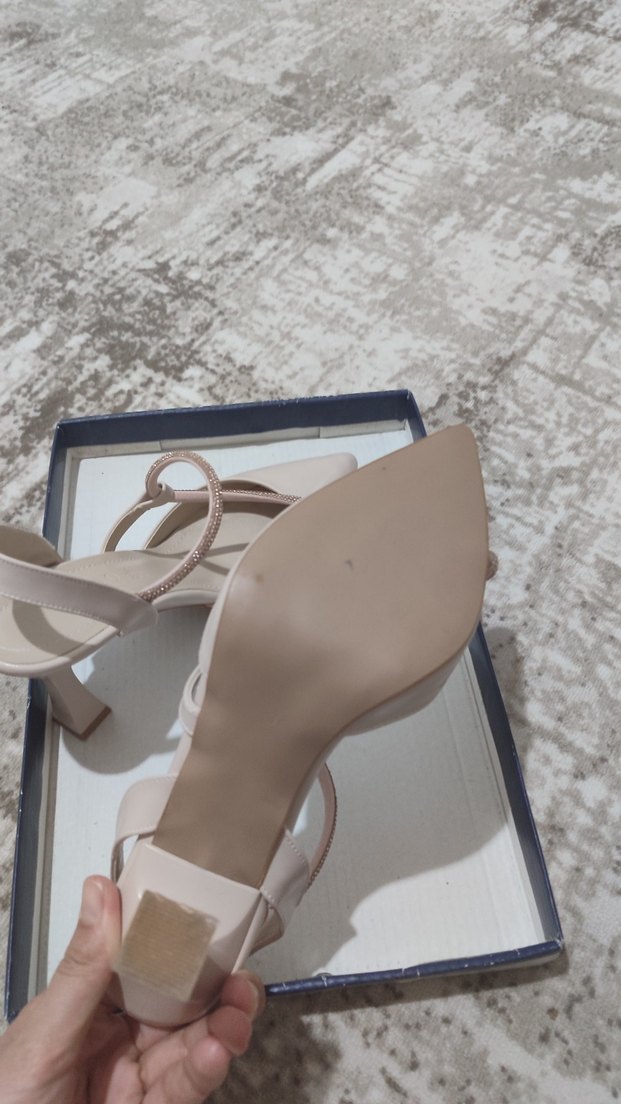 Bej Stiletto Topuklu Bağcıklı Kadın Abiye Ayakkabı - Görsel 4