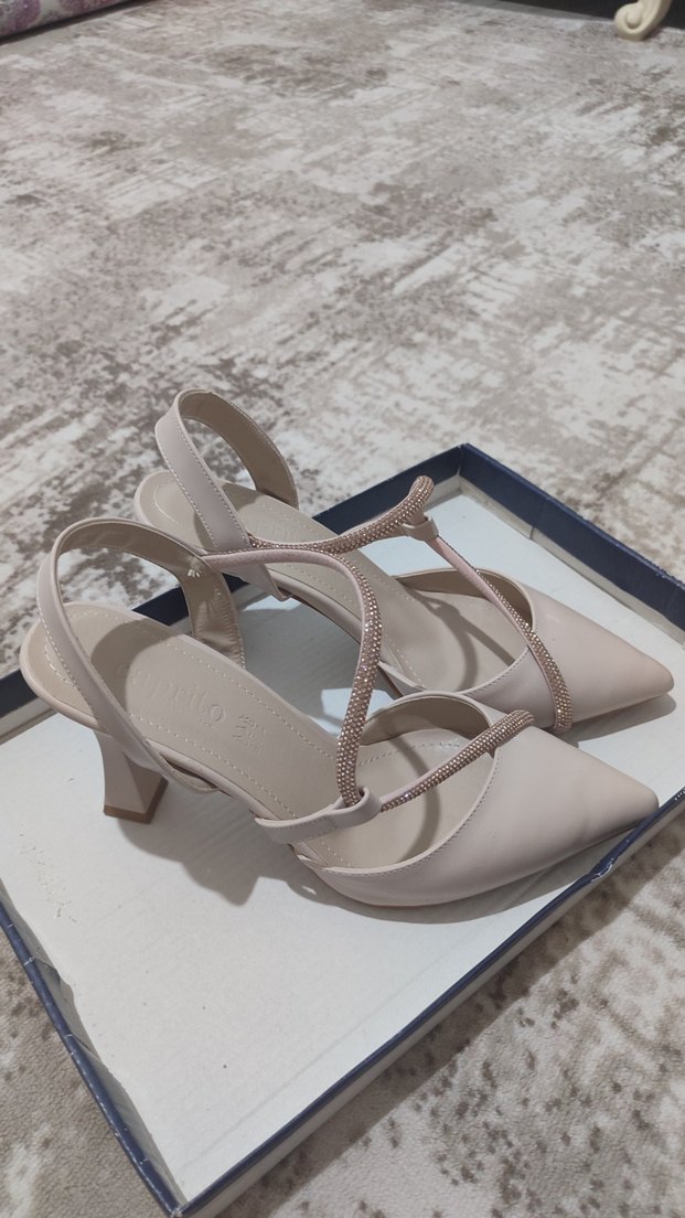 Bej Stiletto Topuklu Bağcıklı Kadın Abiye Ayakkabı - Görsel 2