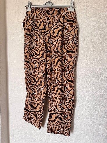 Zebra desen çok rahat pantolon