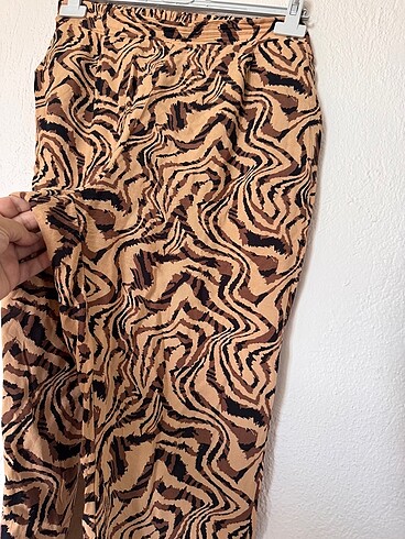 LC Waikiki Zebra desen çok rahat pantolon