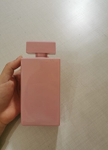  Beden Narciso Rodriguez parfüm 