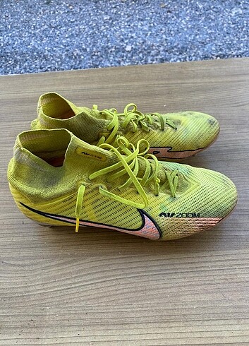41 Beden Nike Mercurial 41 Numara Yarı Vidalı