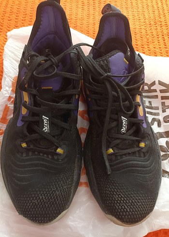 Mor Detaylı Bağcıklı Basketbol Ayakkabısı - Görsel 3