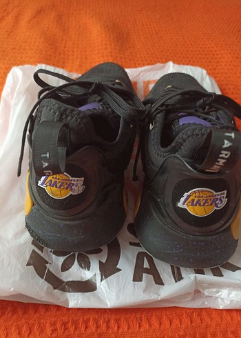 Mor Detaylı Bağcıklı Basketbol Ayakkabısı - Görsel 8