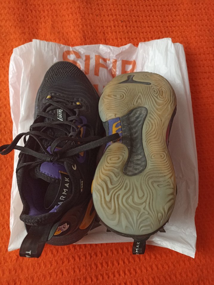 Mor Detaylı Bağcıklı Basketbol Ayakkabısı - Görsel 4