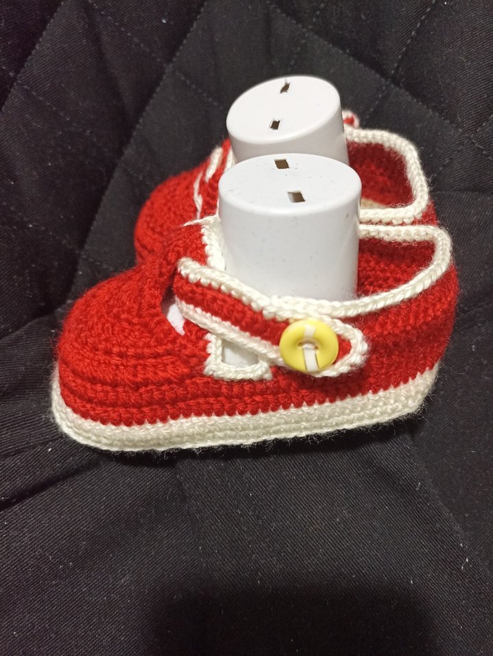 Kız Çocuk Kırmızı Örgü Bot - Görsel 3