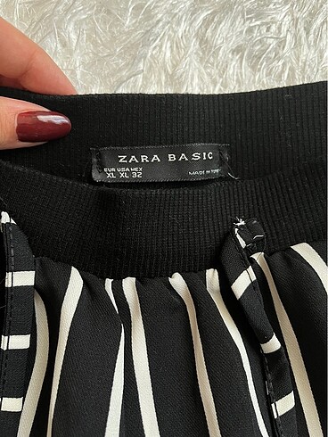 Zara Zara çizgili şort