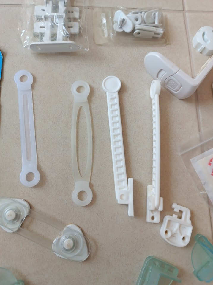 Çocuklar için Güvenlik Kilitleri ve Koruyucuları - Görsel 3