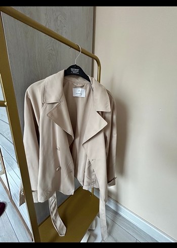 m Beden Stradivarius Bej Trençkot