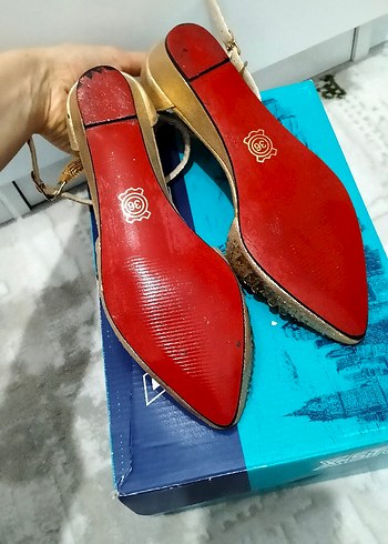 Altın Renkli Kemerli Blok Topuklu Kadın Babet - Görsel 5