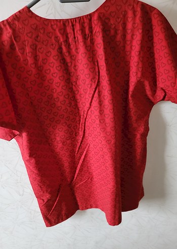 Düğmeli V Yakalı Kırmızı hemsire forma üstü - Görsel 2