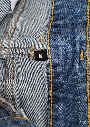 Trendyol & Milla Düğmeli Mavi Kadın Mini Denim Şort