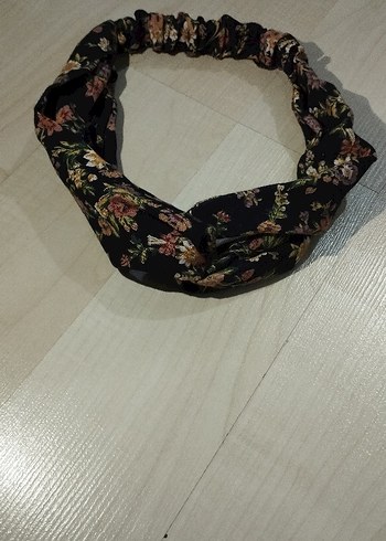 Çiçek Desenli Elastik Bohem Saç Bandı