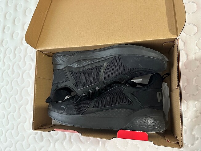 42.5 Beden Yeni hiç giyilmedi erkek puma