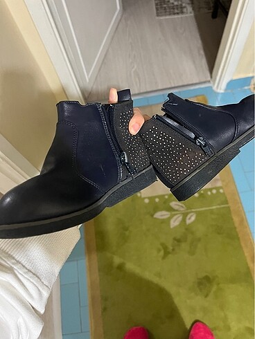 LC Waikiki Kız çocuk bot