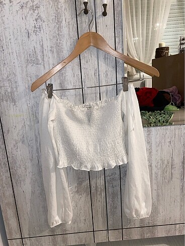 H&M beyaz crop