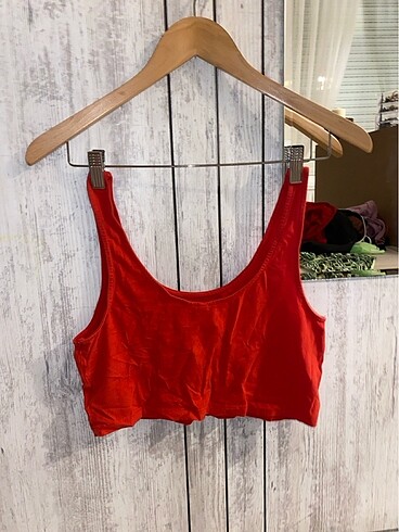 H&M H&M kırmızı askılı