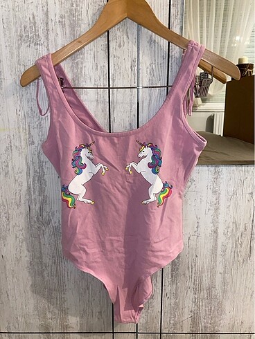 H&M pembe body crop