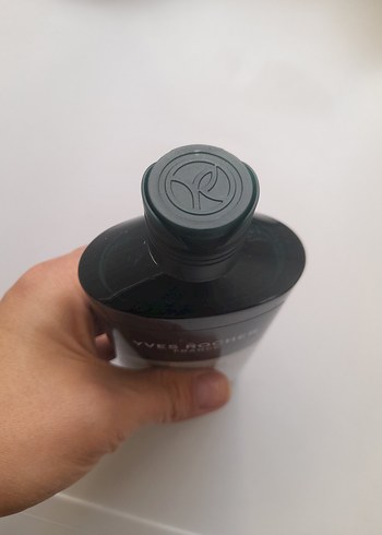 Yves Rocher Arındırıcı Saç Şampuanı 300ml - Görsel 3