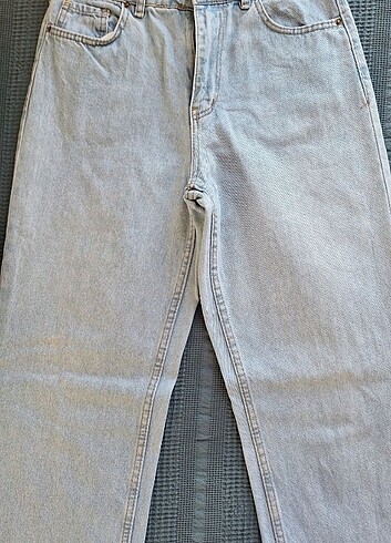 Wide lef jean