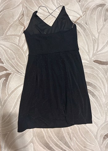m Beden siyah Renk Siyah V Yaka İnce Askılı Midi Elbise