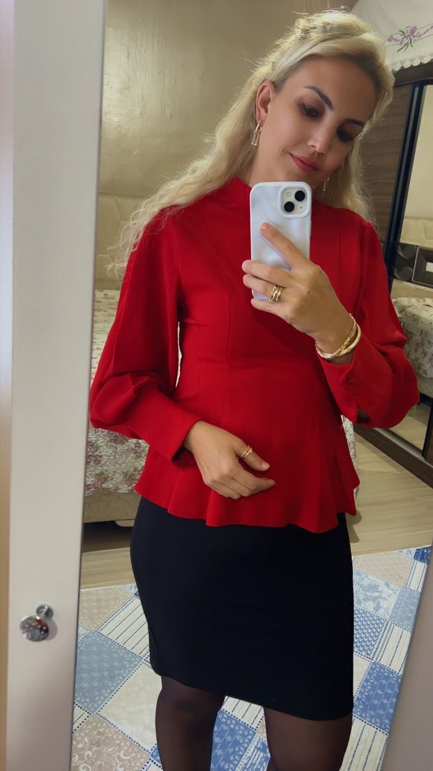 Kırmızı Yüksek Yakalı Kadın Ofis Bluzu - Görsel 4