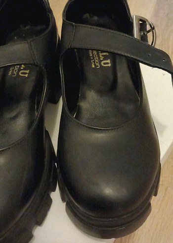 Siyah Platform Topuklu Gotik Kadın Ayakkabı - Görsel 2