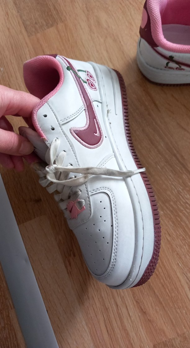 Nike cherry - Görsel 2