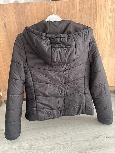 xs Beden BERSHKA mevsimlik şişme mont